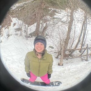 Meet your Posher, Caroline